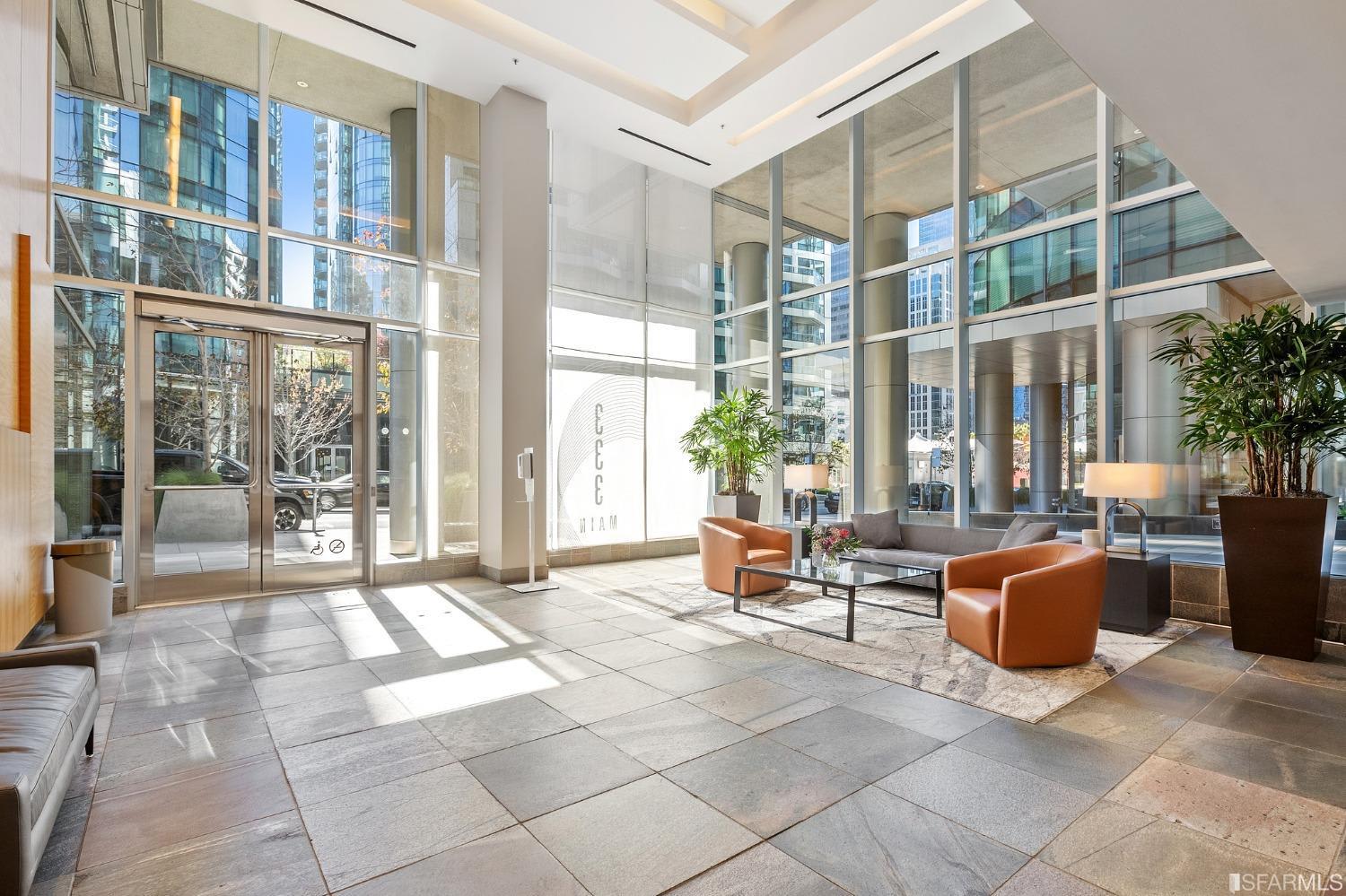 338 Spear St, #20c