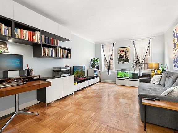 360 Clinton Ave Apt: 4N