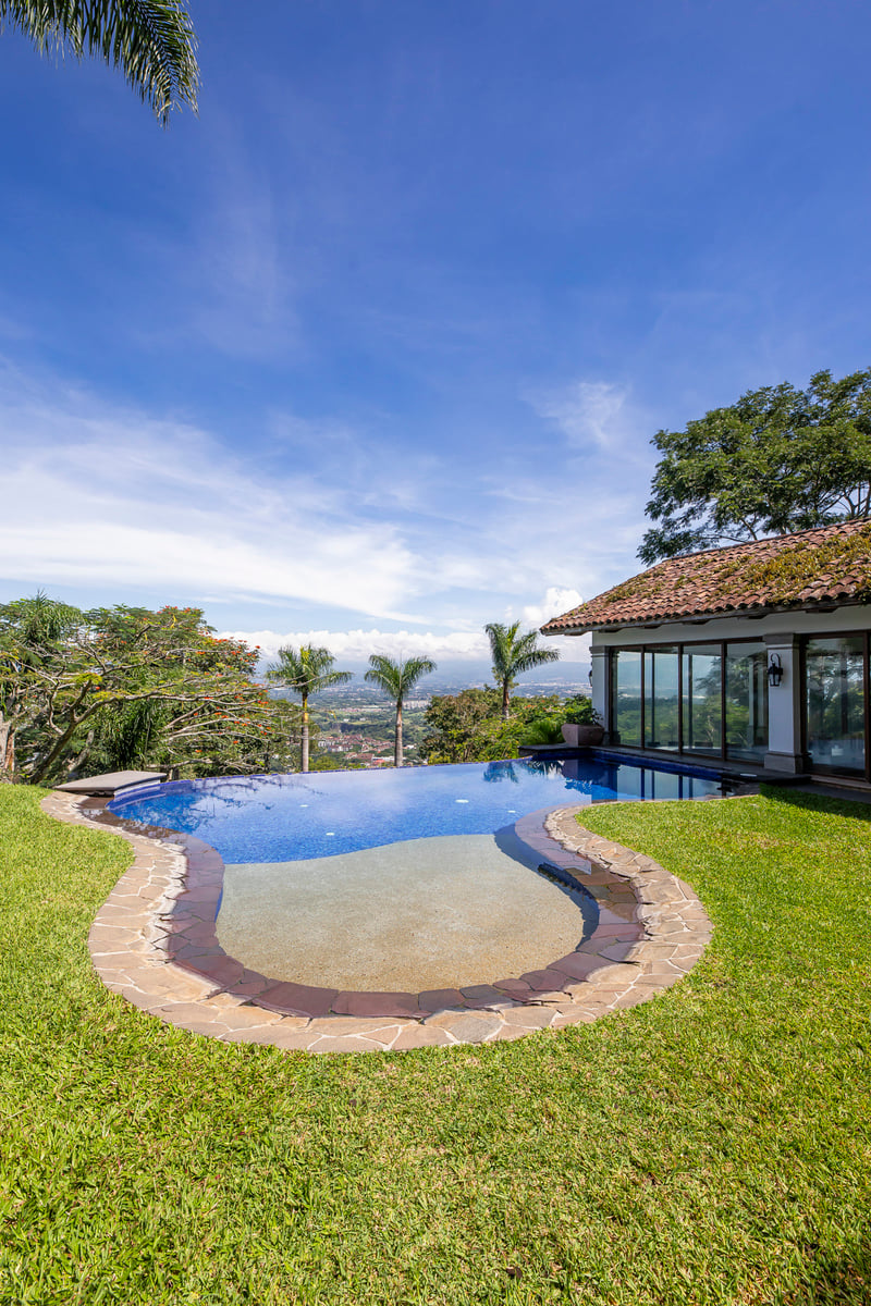 Panoramic View Mountain Estate, Ciudad Colon, San Jose