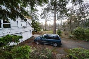 1212 Craigflower Rd