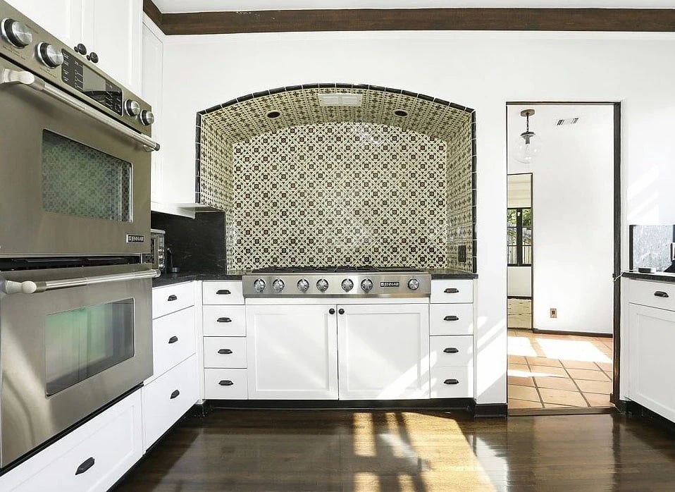 Married ‘Bullet Train’ Producers Buy Swank Digs in Outpost Estates
