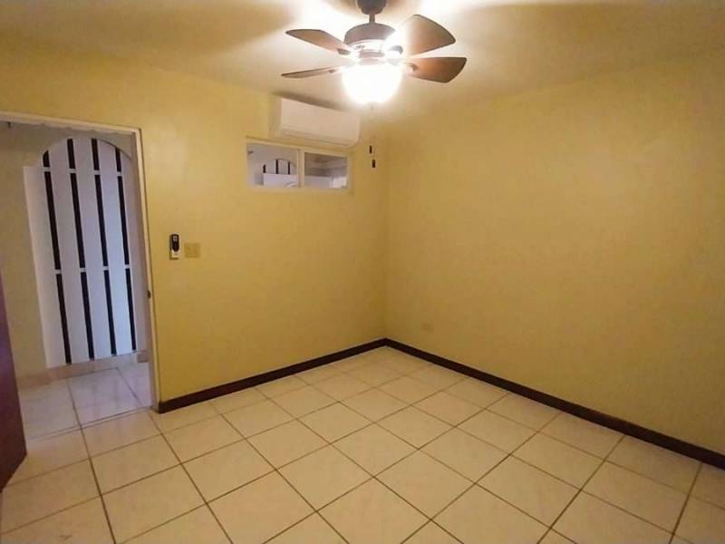 482 Paraquita Bay 2 Bedroom Apartment