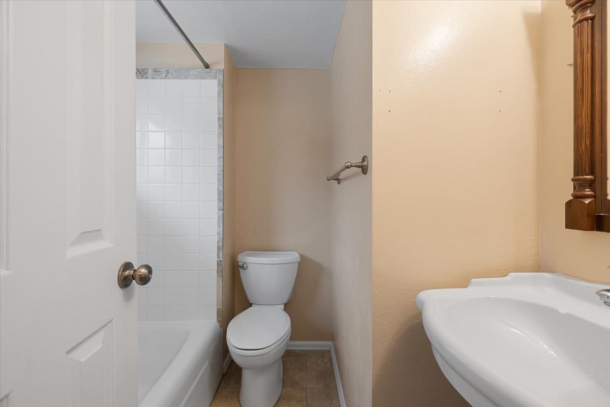 1438 Kingsley Drive