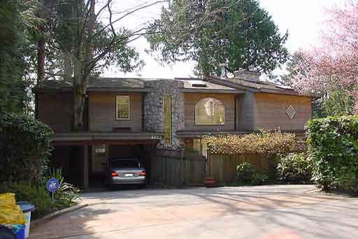 4022 Rose Cres