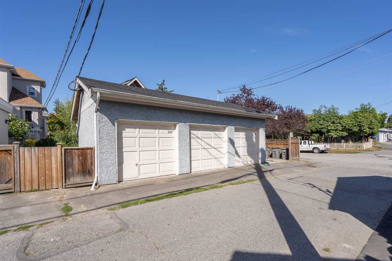 3207 Manitoba Street, Vancouver