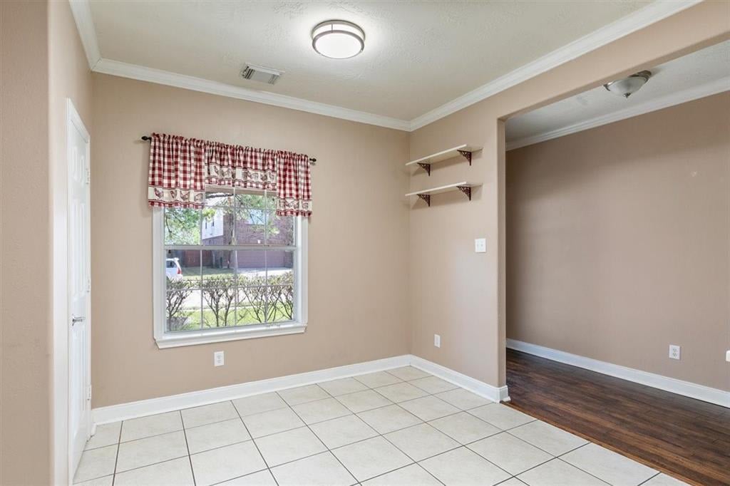 1915 Dakota Run Ln
