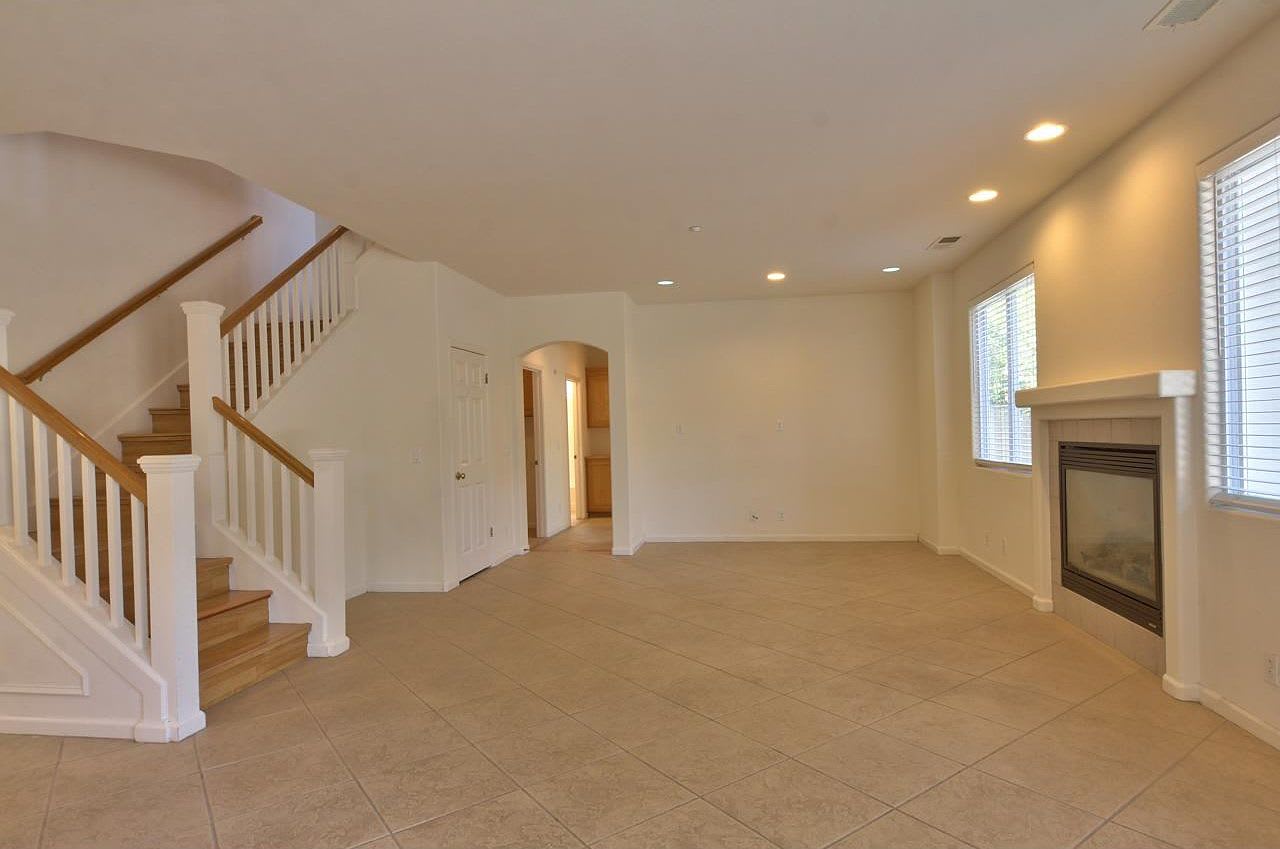 13 Wimbledon Cir