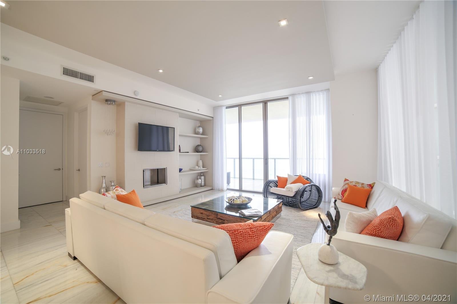 9705 Collins Ave, 1204N