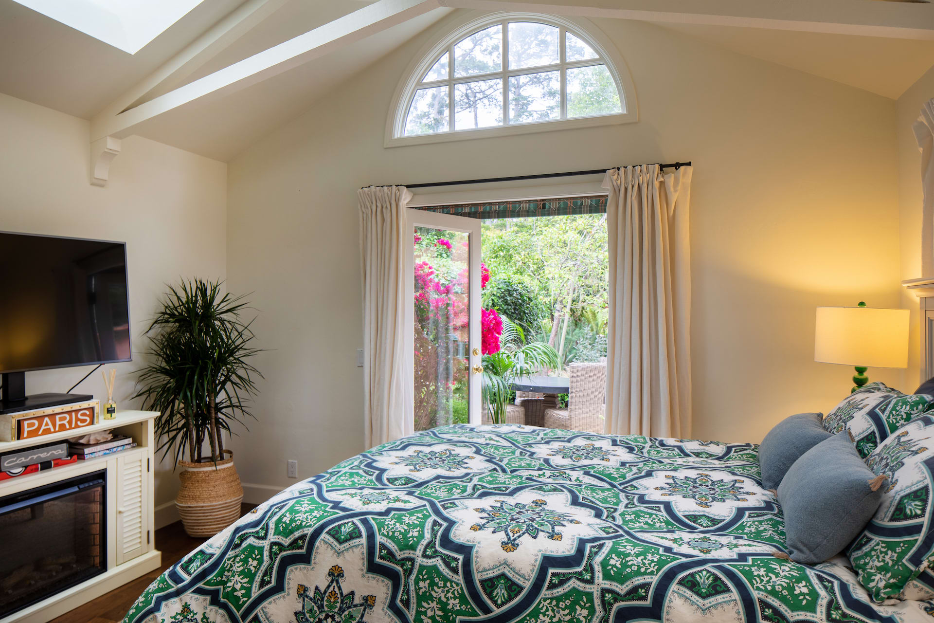 Pebble Beach Paradise - 3363 17 Mile Dr, Pebble Beach