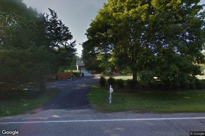 2 S Country Rd