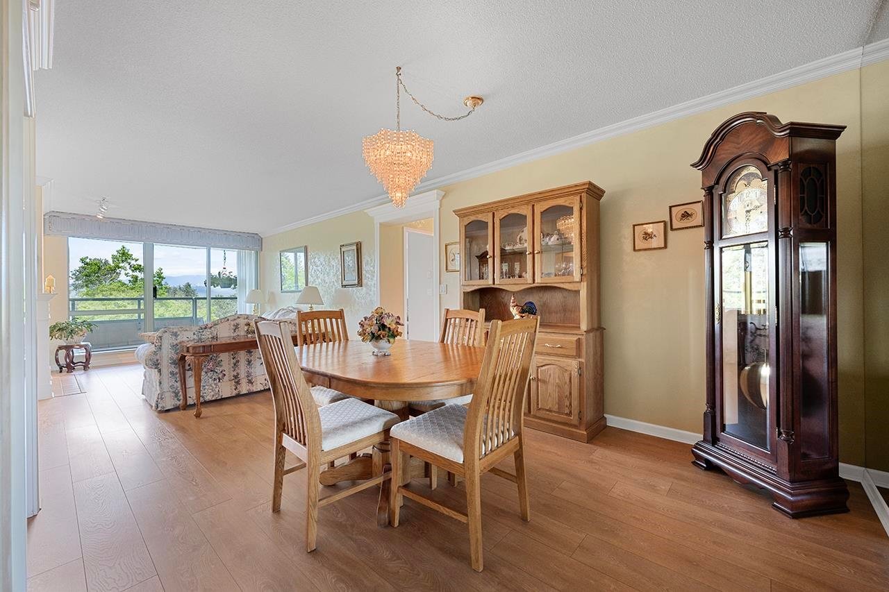 907-6611 Southoaks Cres