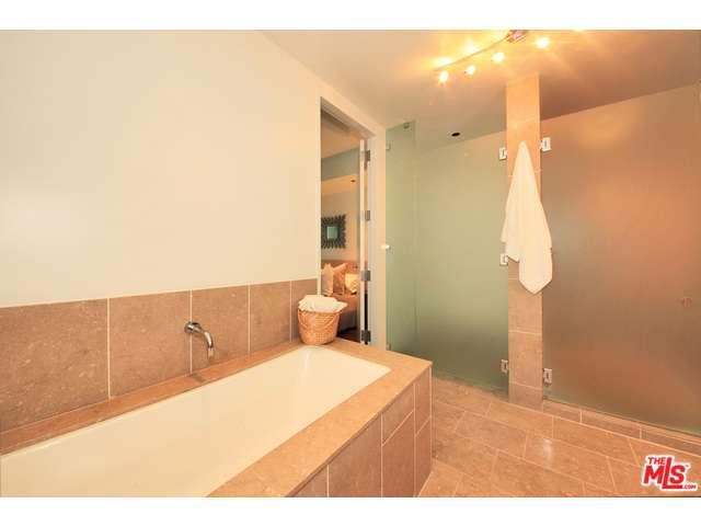 6250 Hollywood Boulevard, Unit 4N