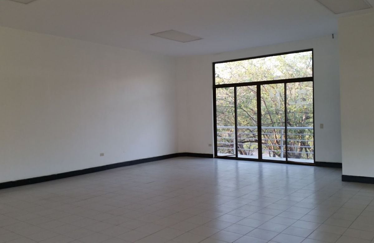 Versatile Plaza Investment, Papagayo, Guanacaste