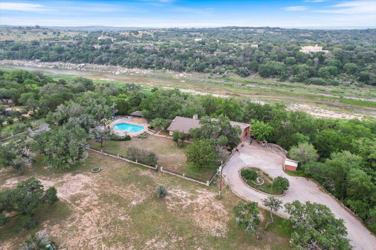 24900 Pedernales Canyon Trl