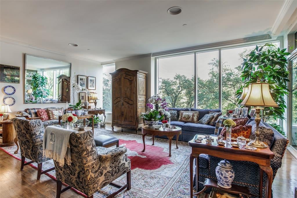 3510 Turtle Creek Blvd, #2B