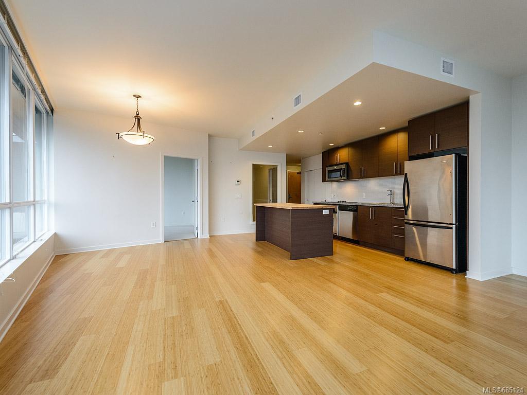 207-399 Tyee Rd