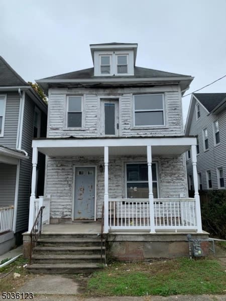 102 Glen Ave