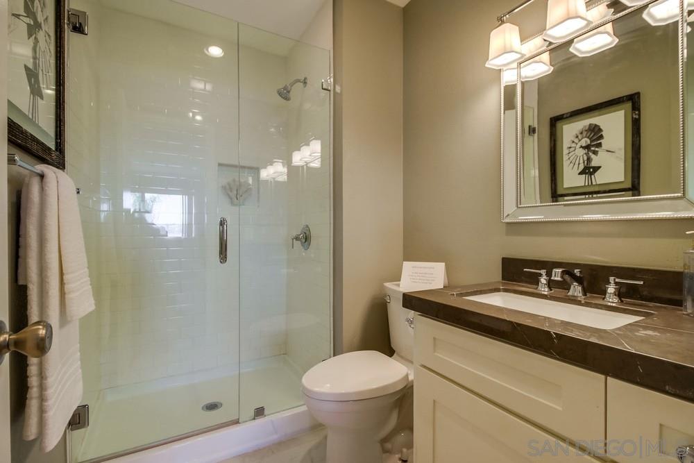 4015 Crown Point Unit: 310