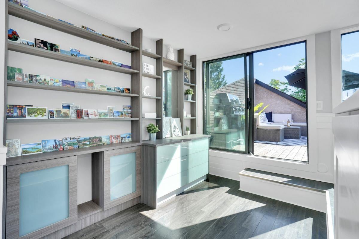 303-1702 Chesterfield Avenue, North Vancouver