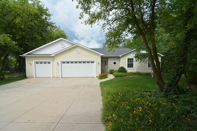 5N911 Dominion Dr