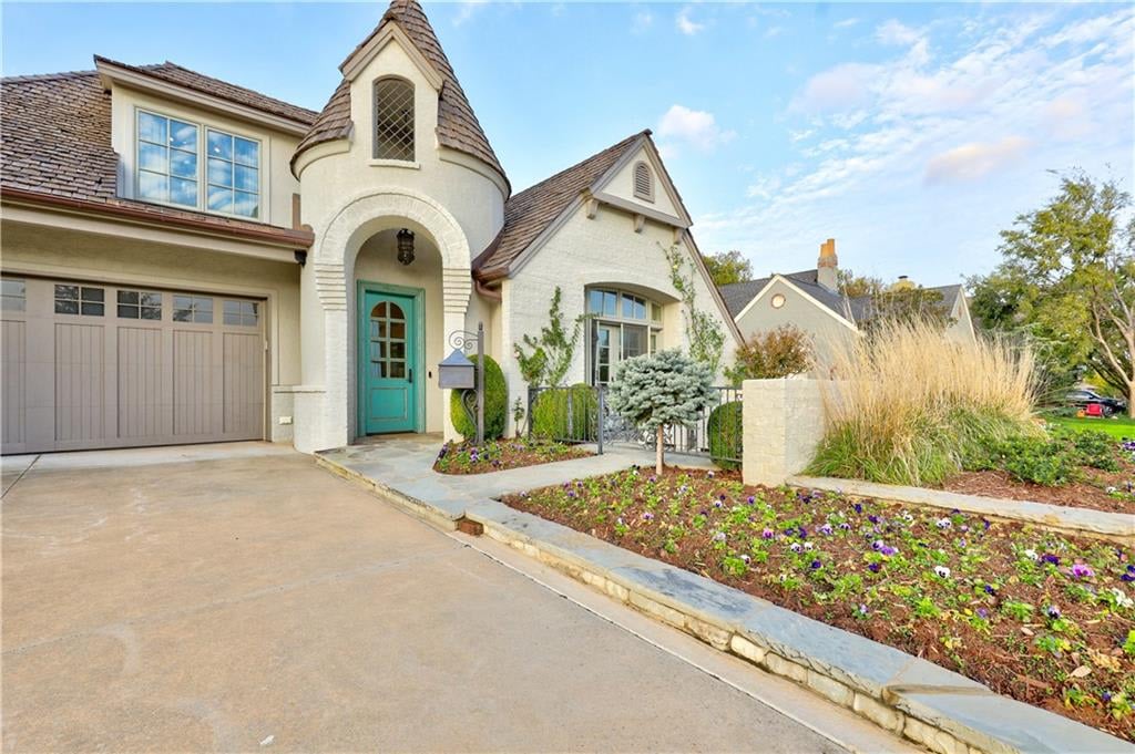 1215 Marlboro Ln