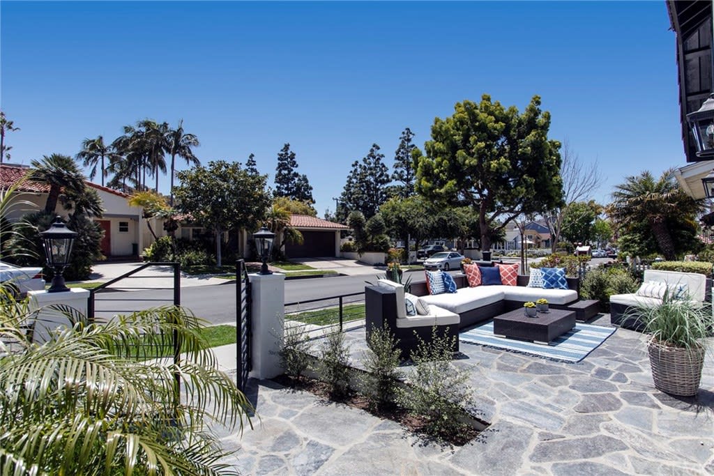 611 Dahlia Ave
