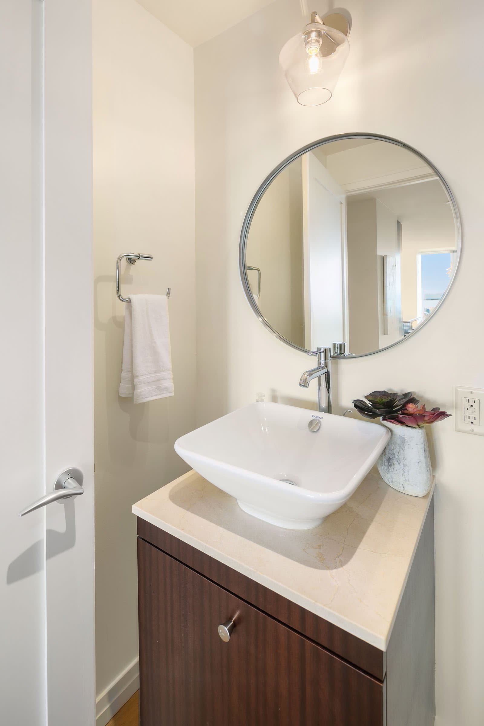 10700 NE 4th Street, Unit 3302