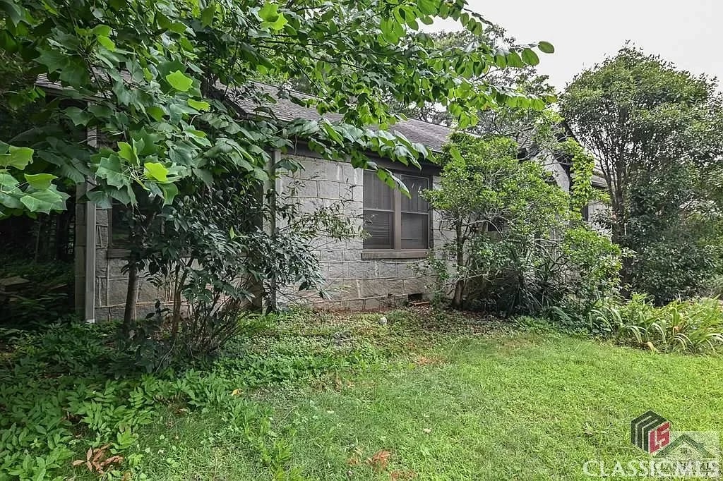 165 Catawba Ave