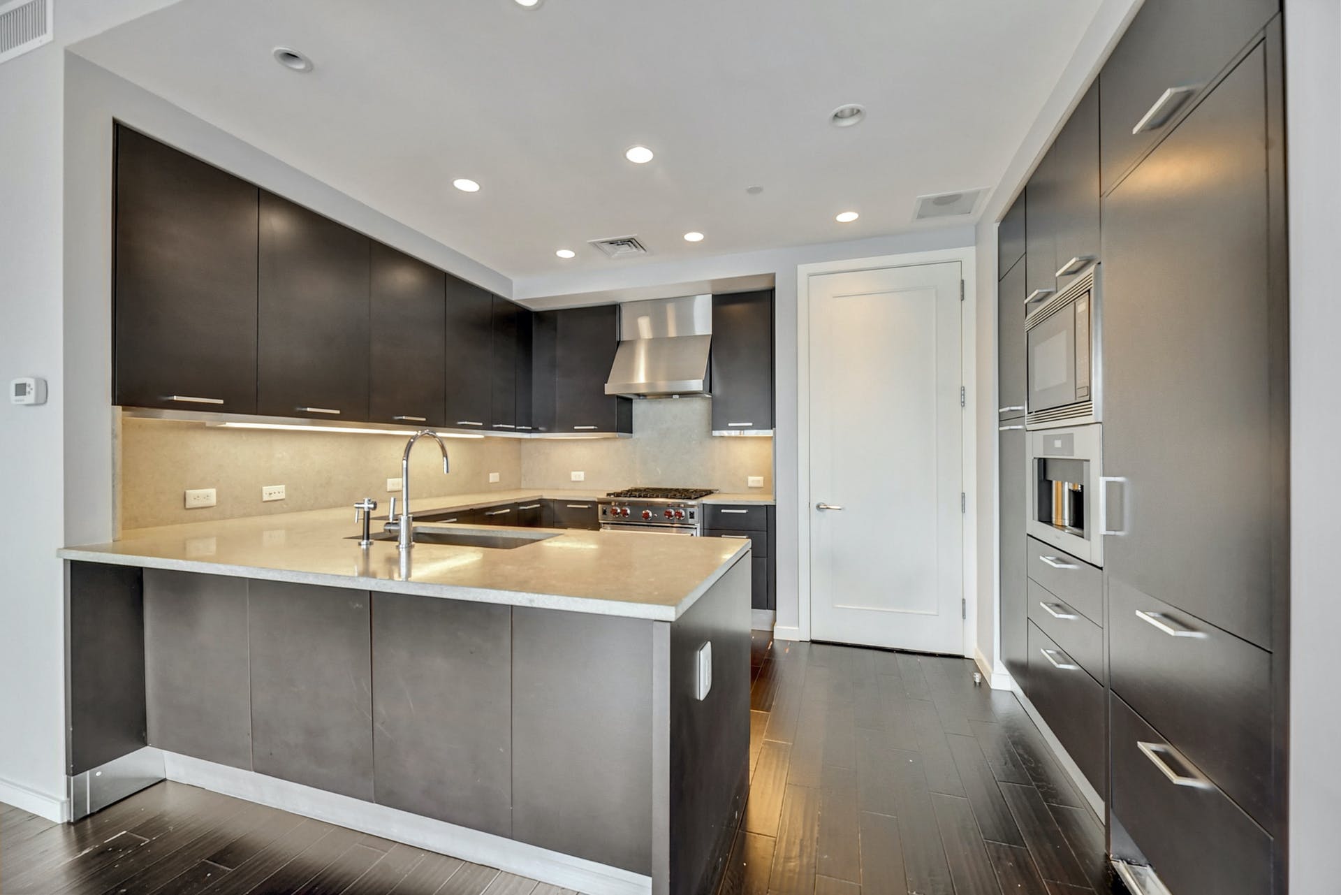 200 Congress Ave #13A