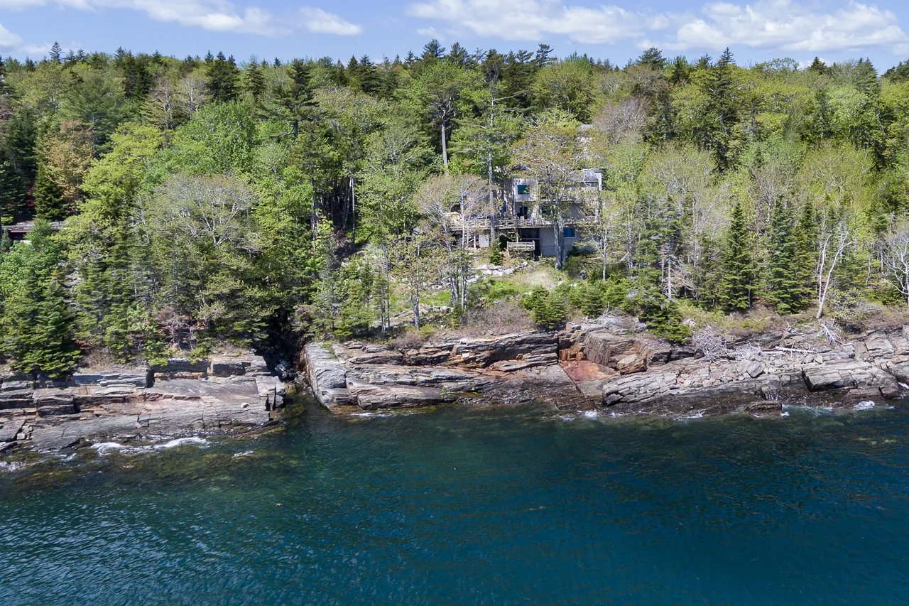 Home For Sale – 154 King Phillips Trail, Boothbay, Maine