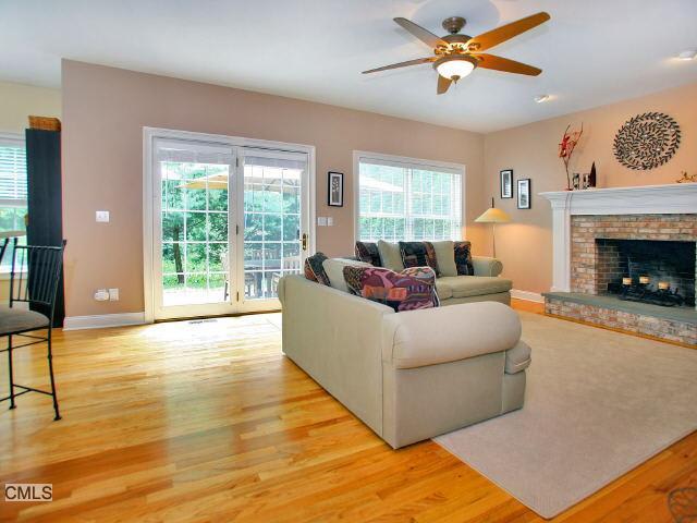 25 Sconset Dr