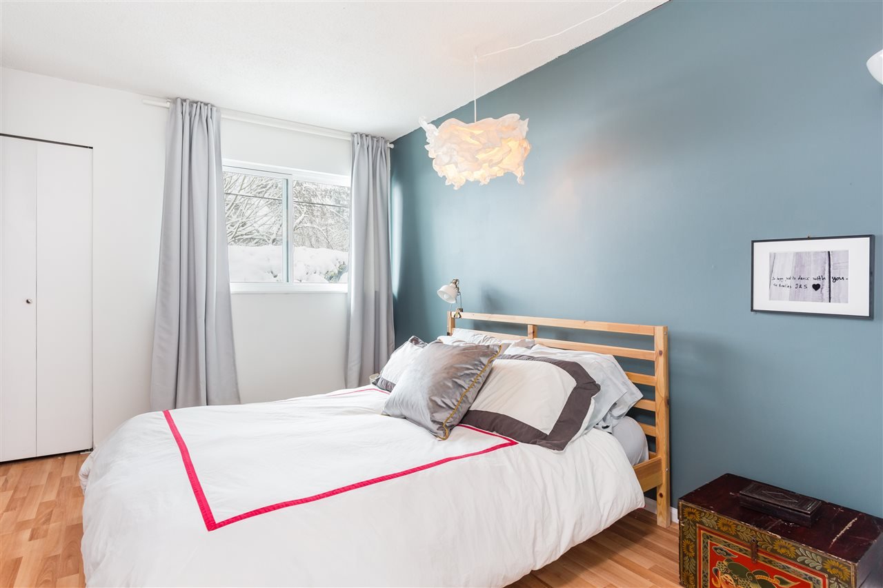 23-460 W 16th Ave
