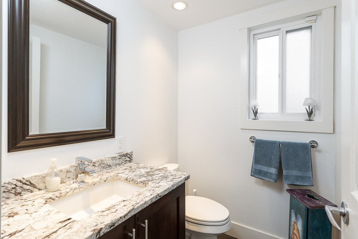 469 Cariboo Cres