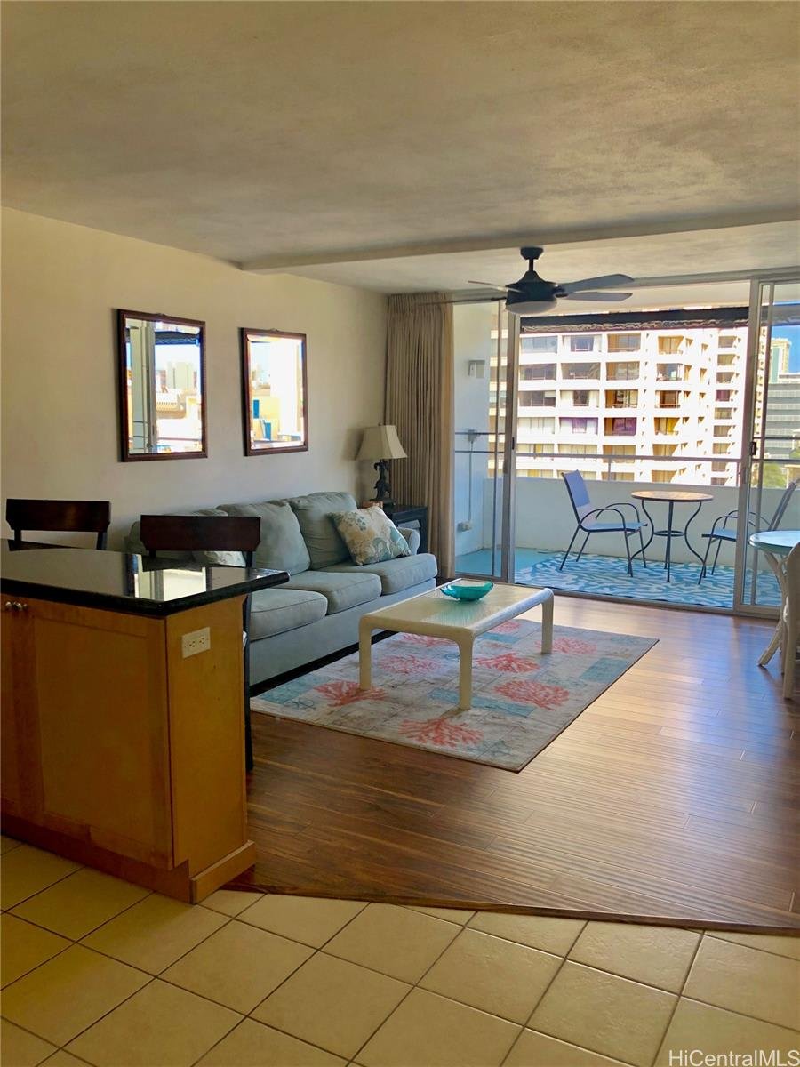 430 Kaiolu St #1106