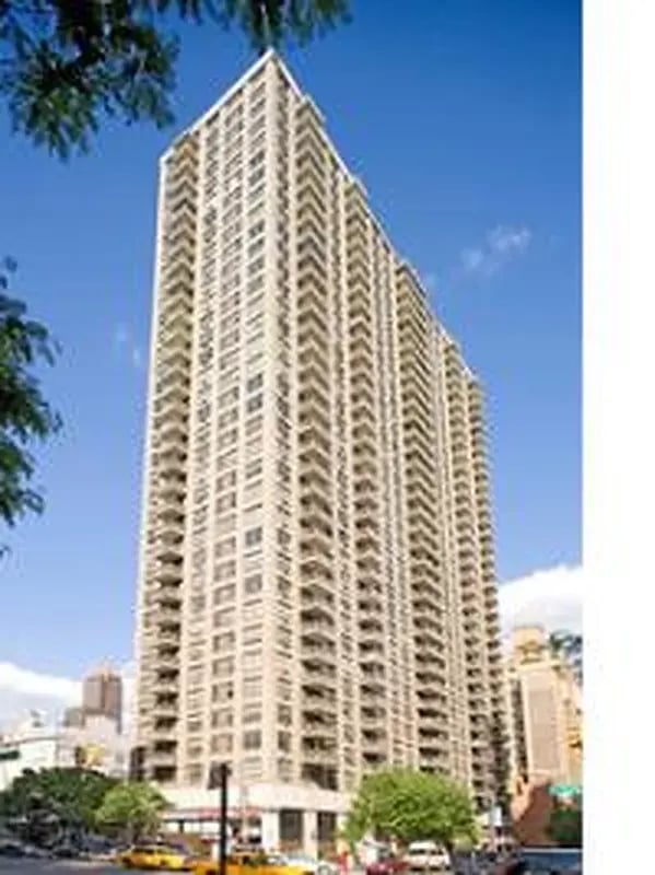 301 East 79th Street Unit: 7P