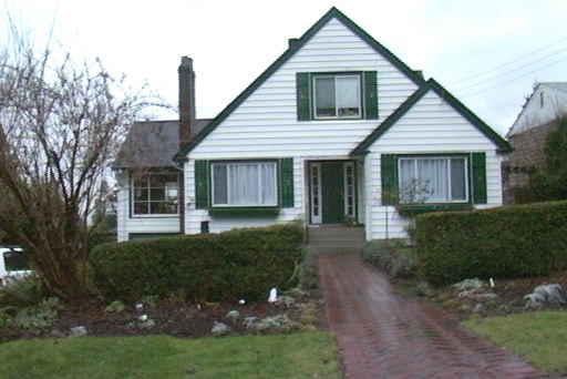 2556 Lawson Ave