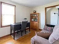 36 Lyons Ln
