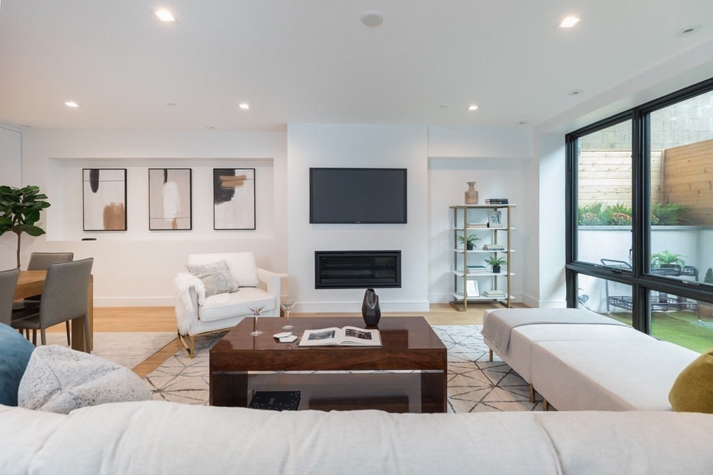 17 Upton St #1