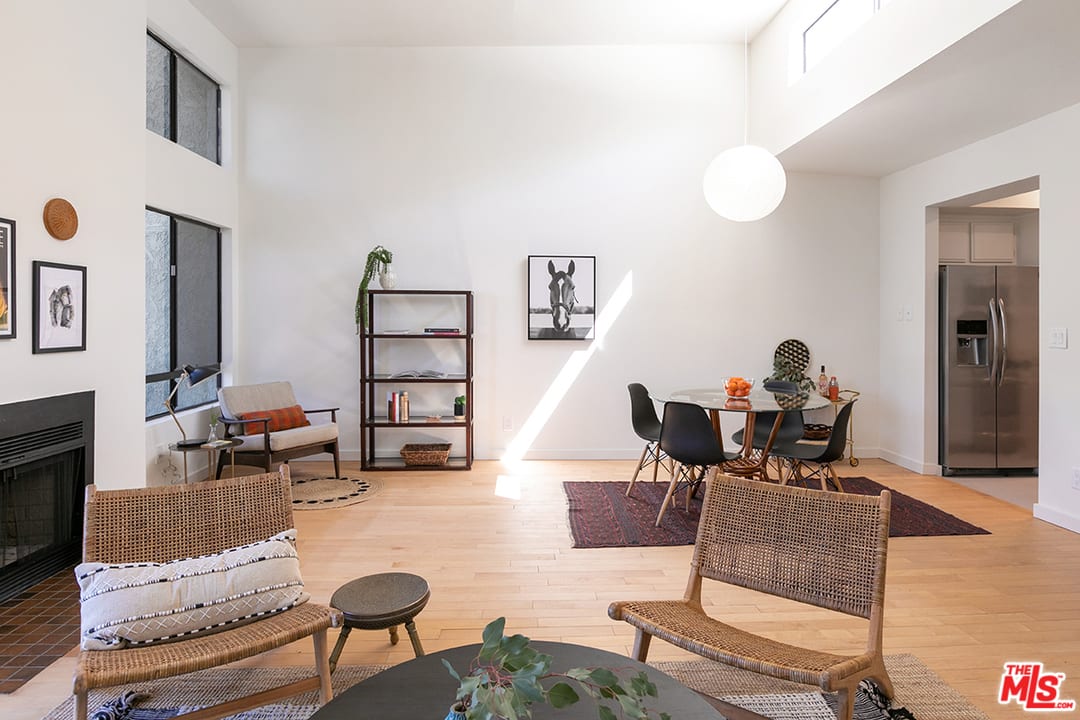 Rare Top Floor Unit in Silver Lake