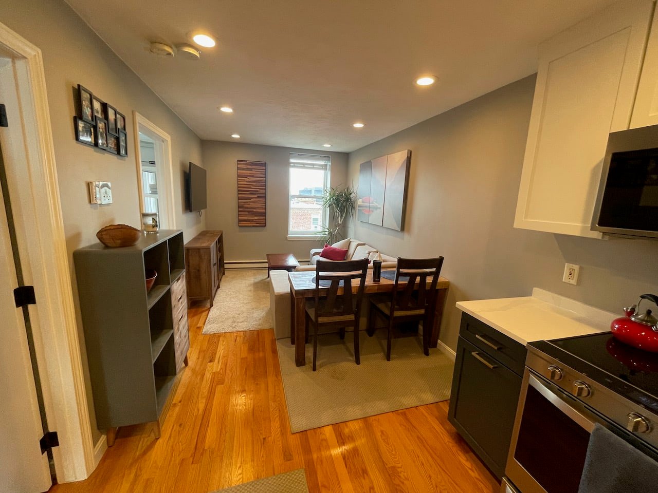 DECEMBER 1 - East Boston 2 bed 1 bath w/ Patio and Common Laundry - FURNISHED OR UNFURNISHED! 