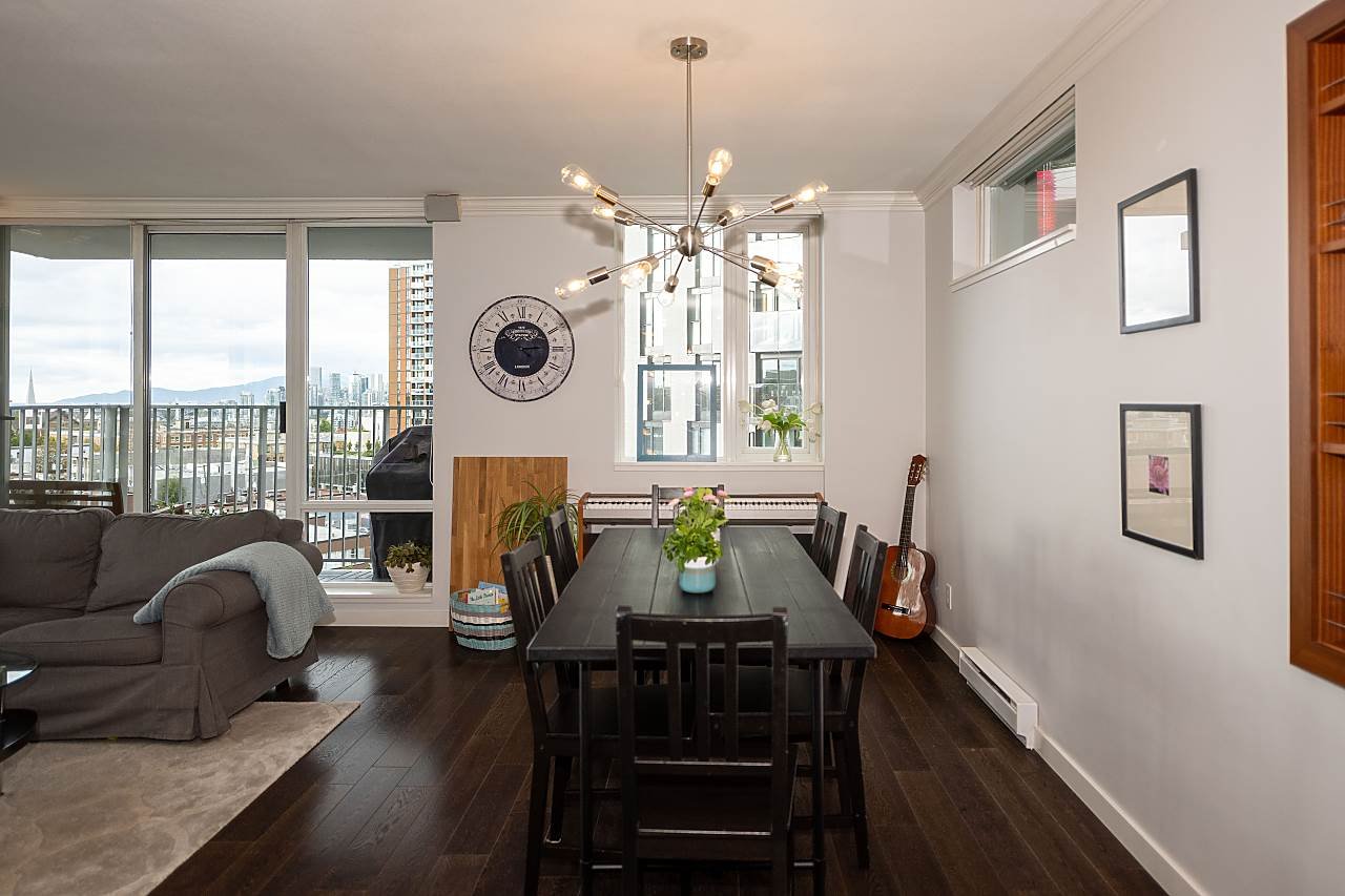 809-328 E 11th Ave