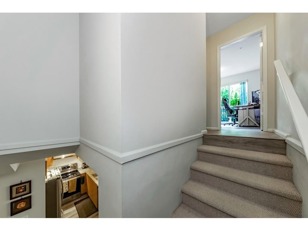 66-7088 17th Ave