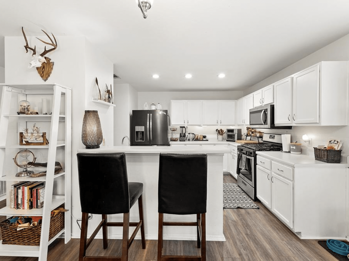 1705 Pannier Lane