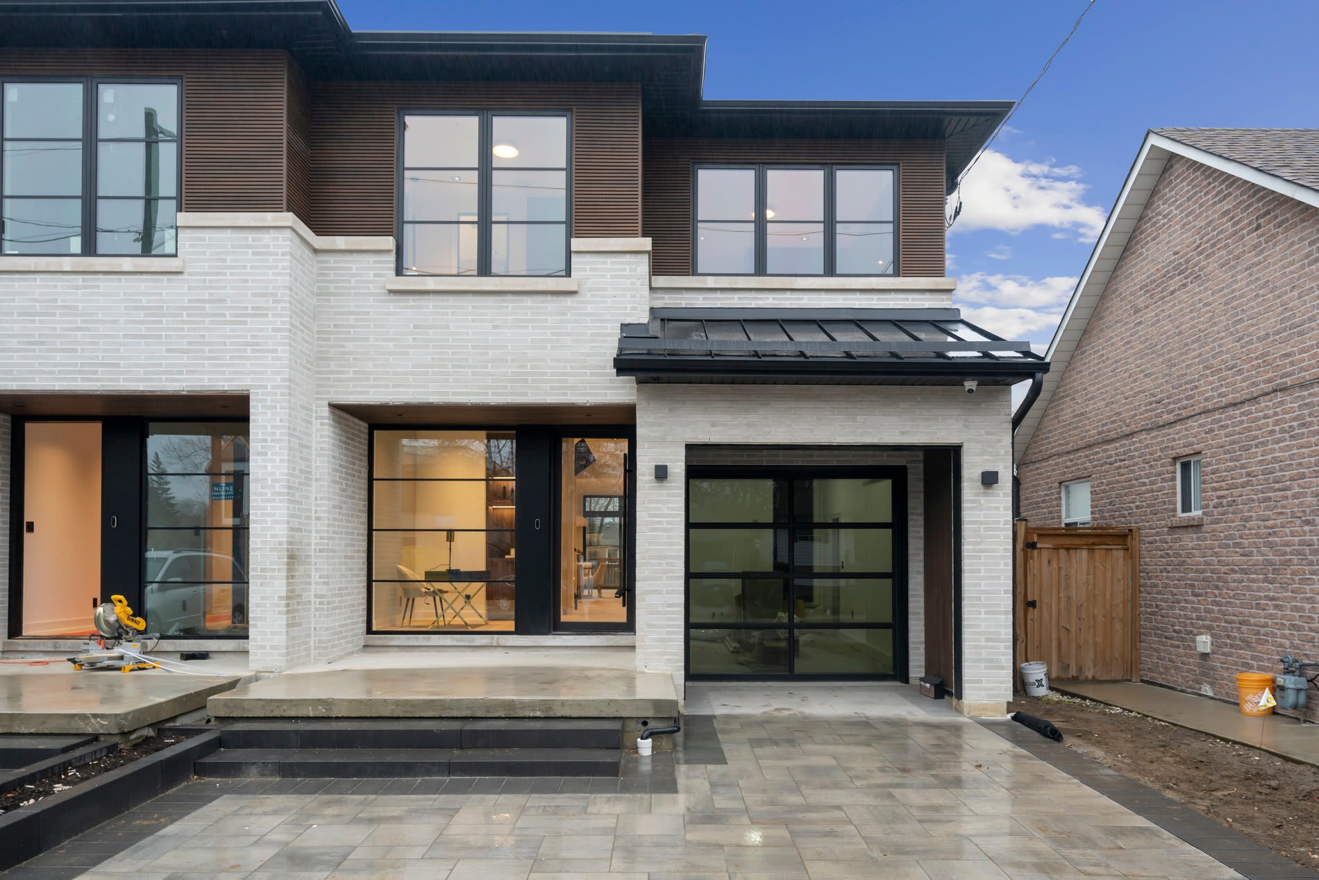 15 Broadview Ave