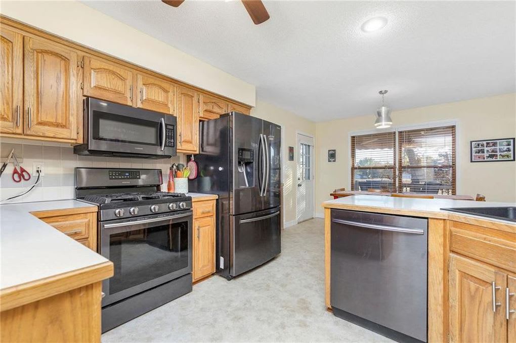 15435 Wellington Place Drive