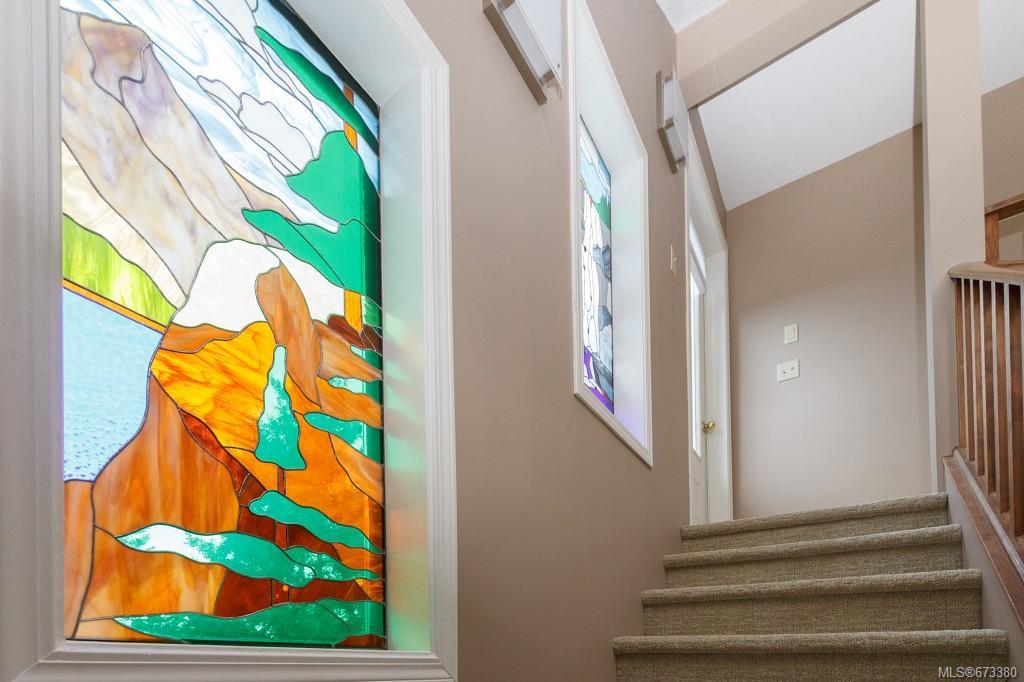 1389 Vista Hts, Victoria