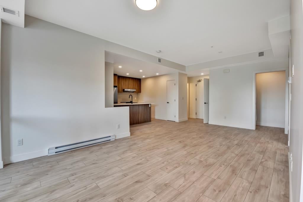 7-32828 Landeau Pl