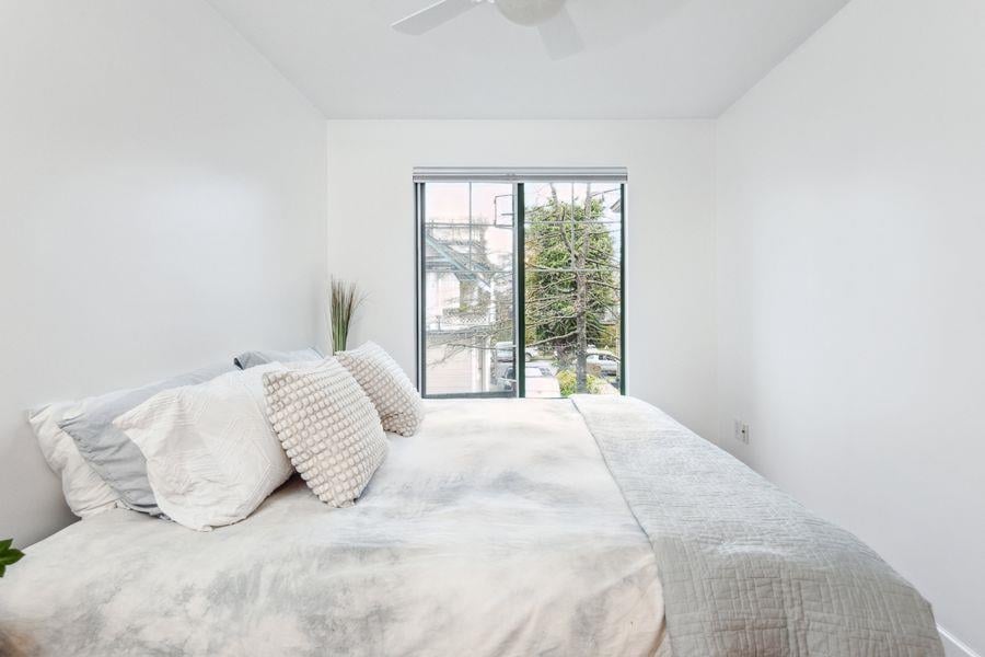 307-929 W 16th Ave