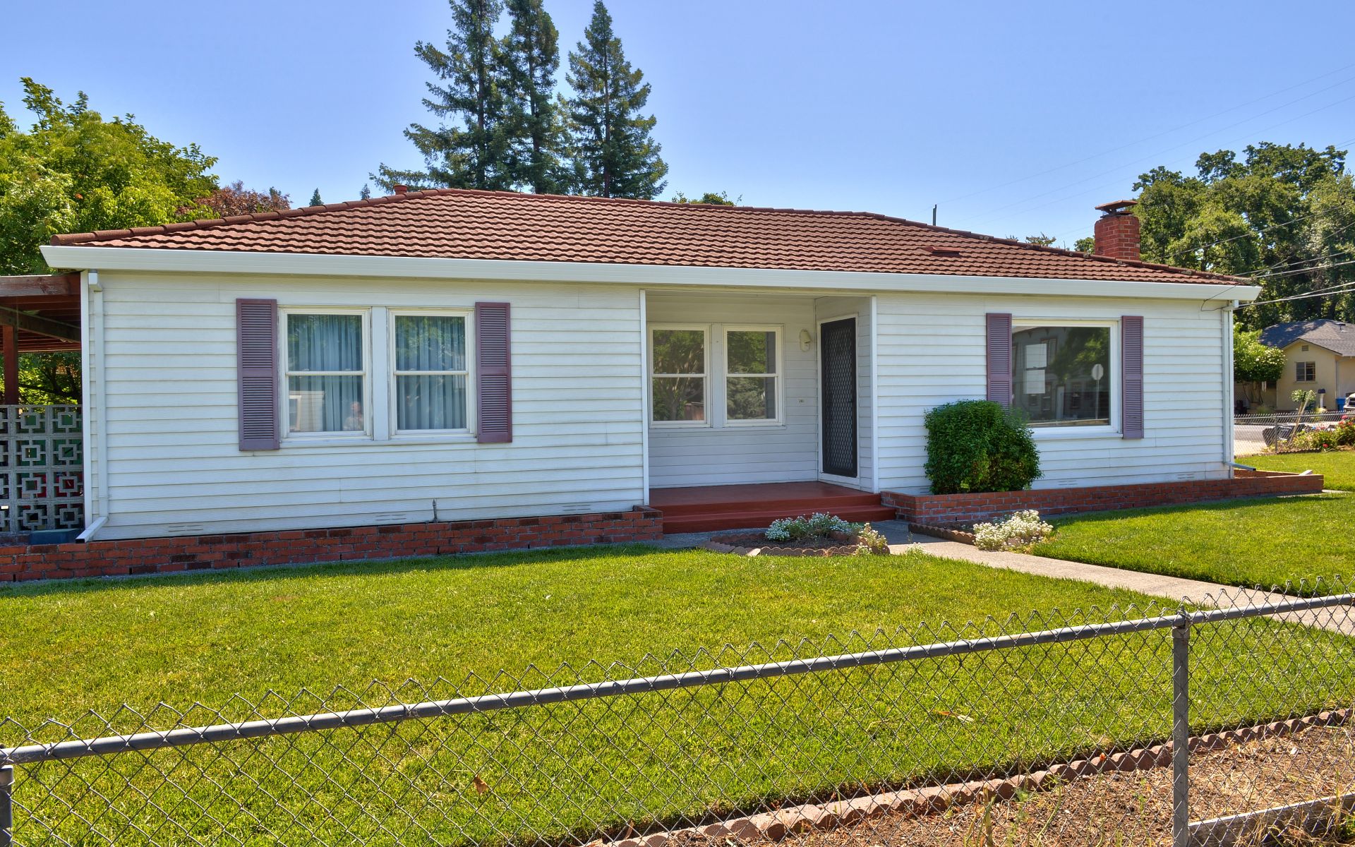 1000 Stewart St