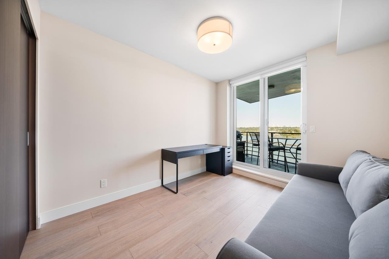 1207-210 Salter Street, New Westminster
